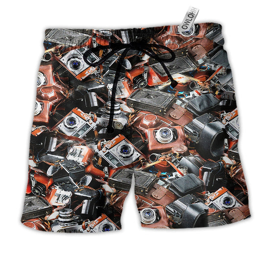 Camera Retro Love Life Vintage Hawaiian Print Beach Shorts For Vacation Travel And Relaxed Outdoor Comfort