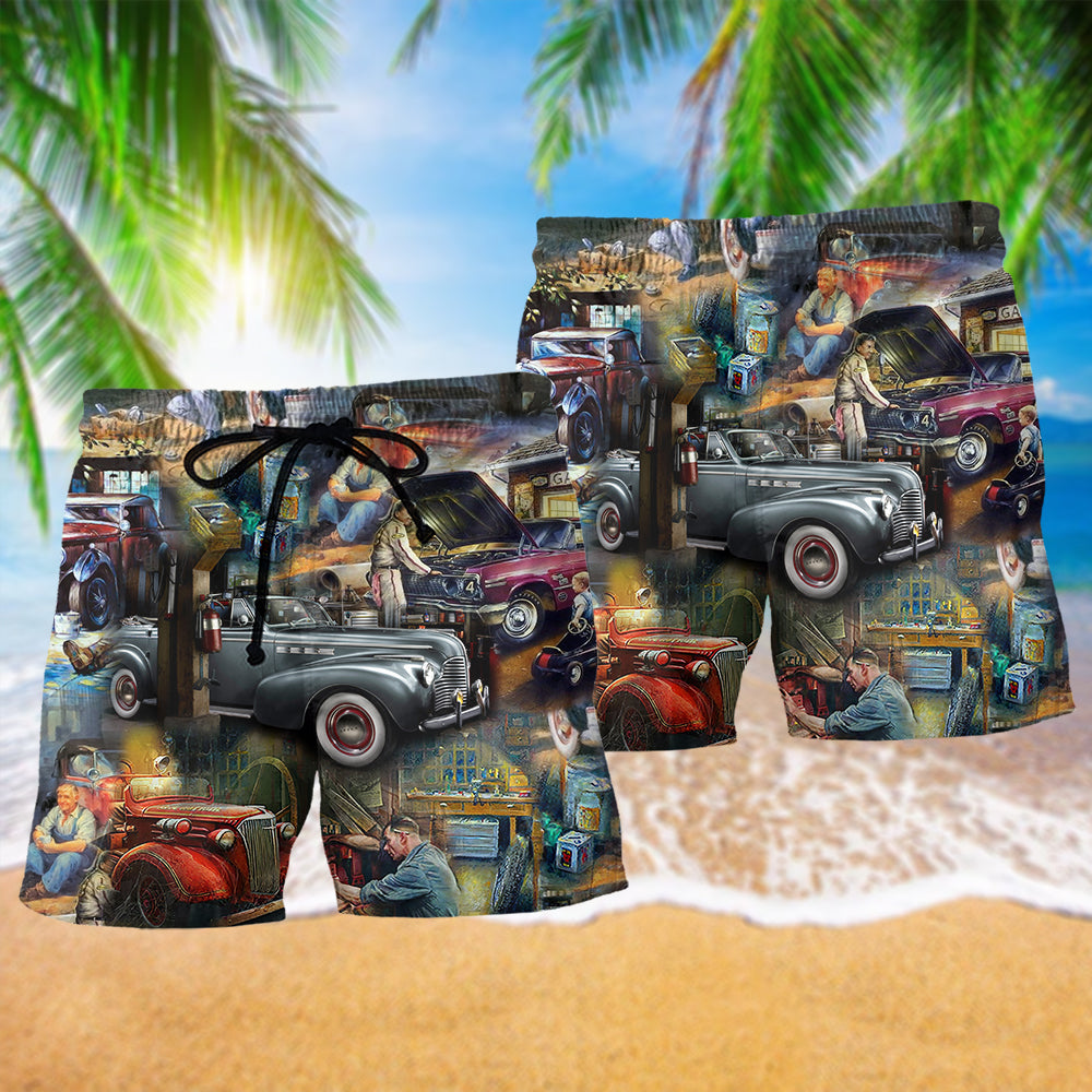 Vintage Car Beach Shorts Pattern Detail For Casual Outings And Travel Ready Comfort