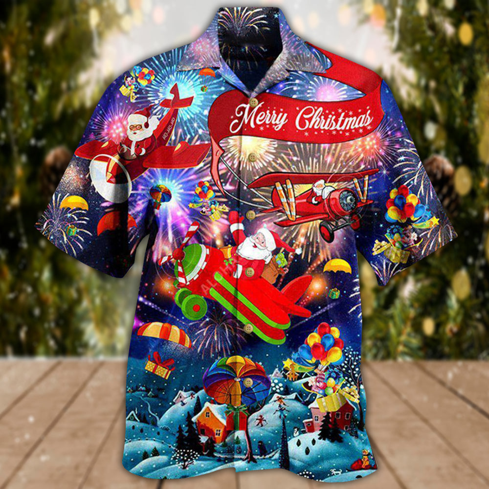Festive Christmas Spreading Santa Hawaiian Shirt Pattern Detail For Vacation Travel And Daily Wear