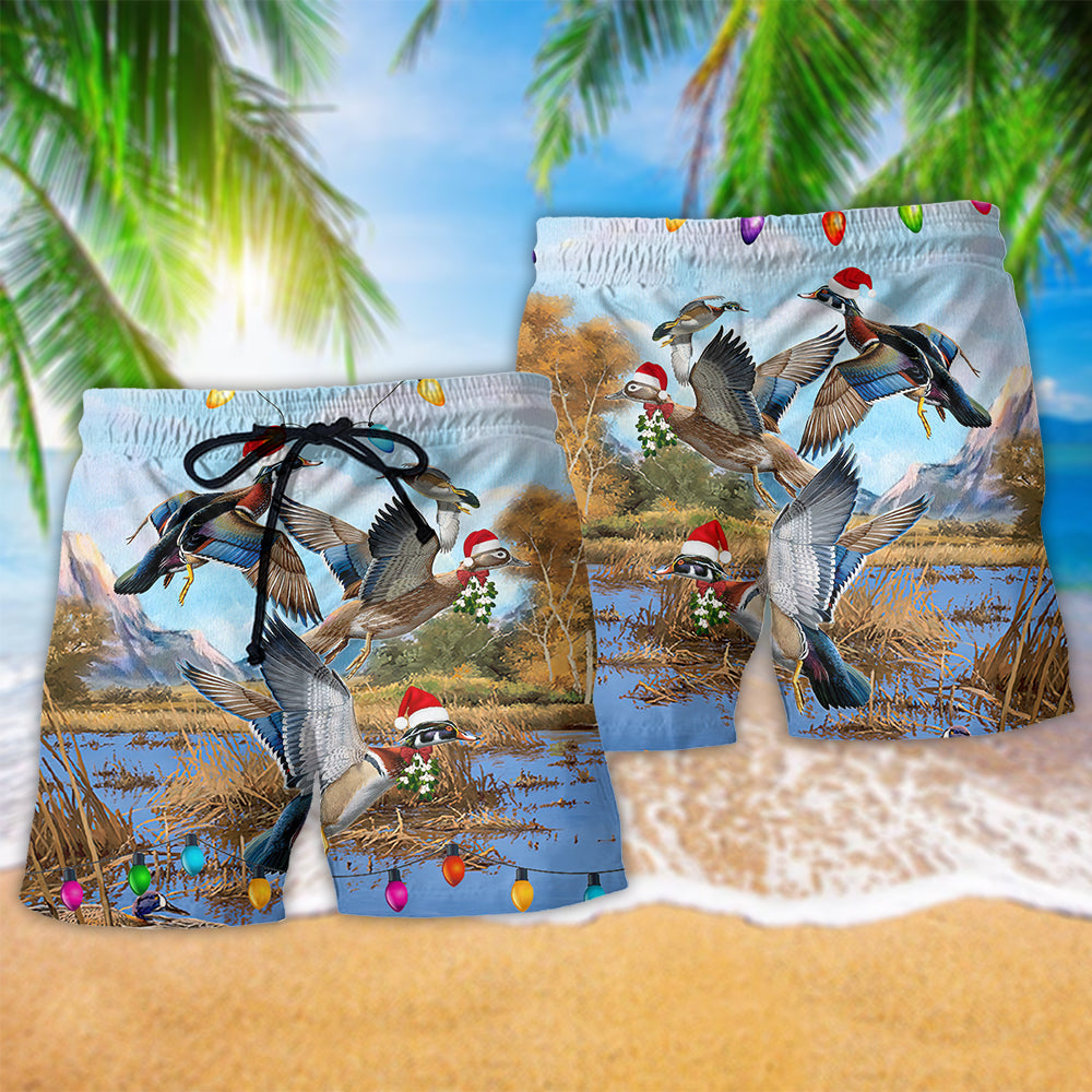 Duck Field Christmas Light Beach Shorts Pattern Detail For Summer Adventures And Comfortable Daily Wear