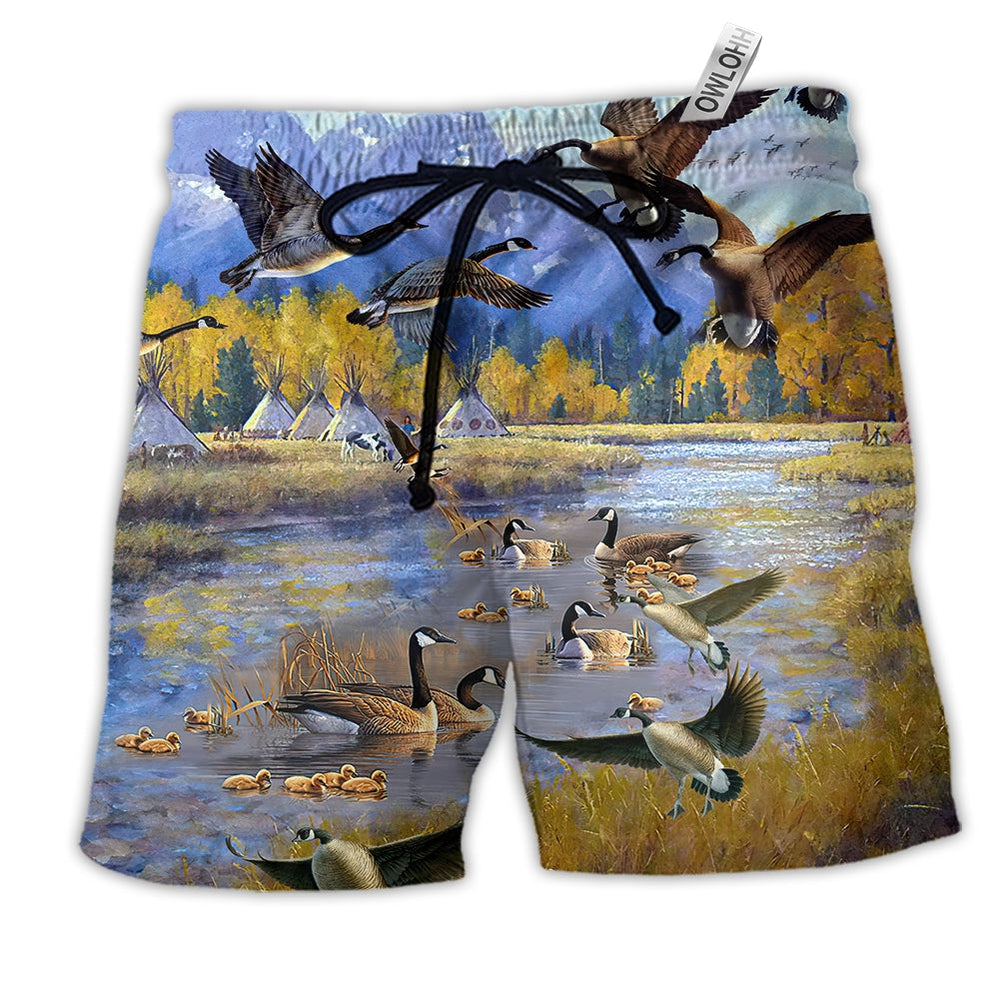 Duck Fly Wild Life Hawaiian Print Beach Shorts For Animal Lover Vacation Wear