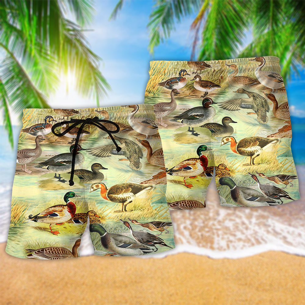 Duck Vintage World Illustration Beach Shorts Pattern Detail For Resort Wear And Relaxed Casual Style