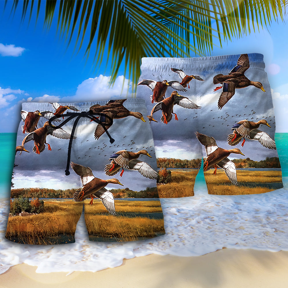 Duck Hunting Classic Outdoor Beach Shorts Print Detail For Beach Activities And Vacation Wear