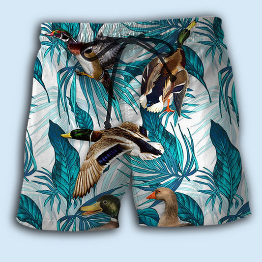Duck Tropical Leaf Nature Beach Shorts Artwork Detail For Comfortable Everyday Summer Wear
