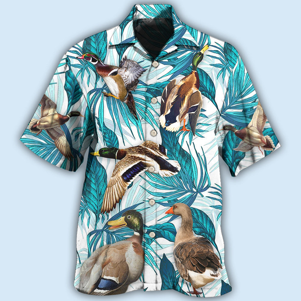 Tropical Duck Hawaiian Shirt With Detailed Graphic For Summer Events Coastal Travel And Comfortable Styling