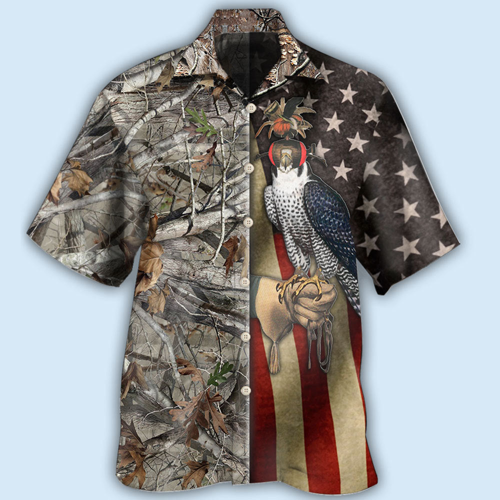 Hunting Falconry American Hawaiian Shirt For Vacation Days And Relaxed Coastal Outings