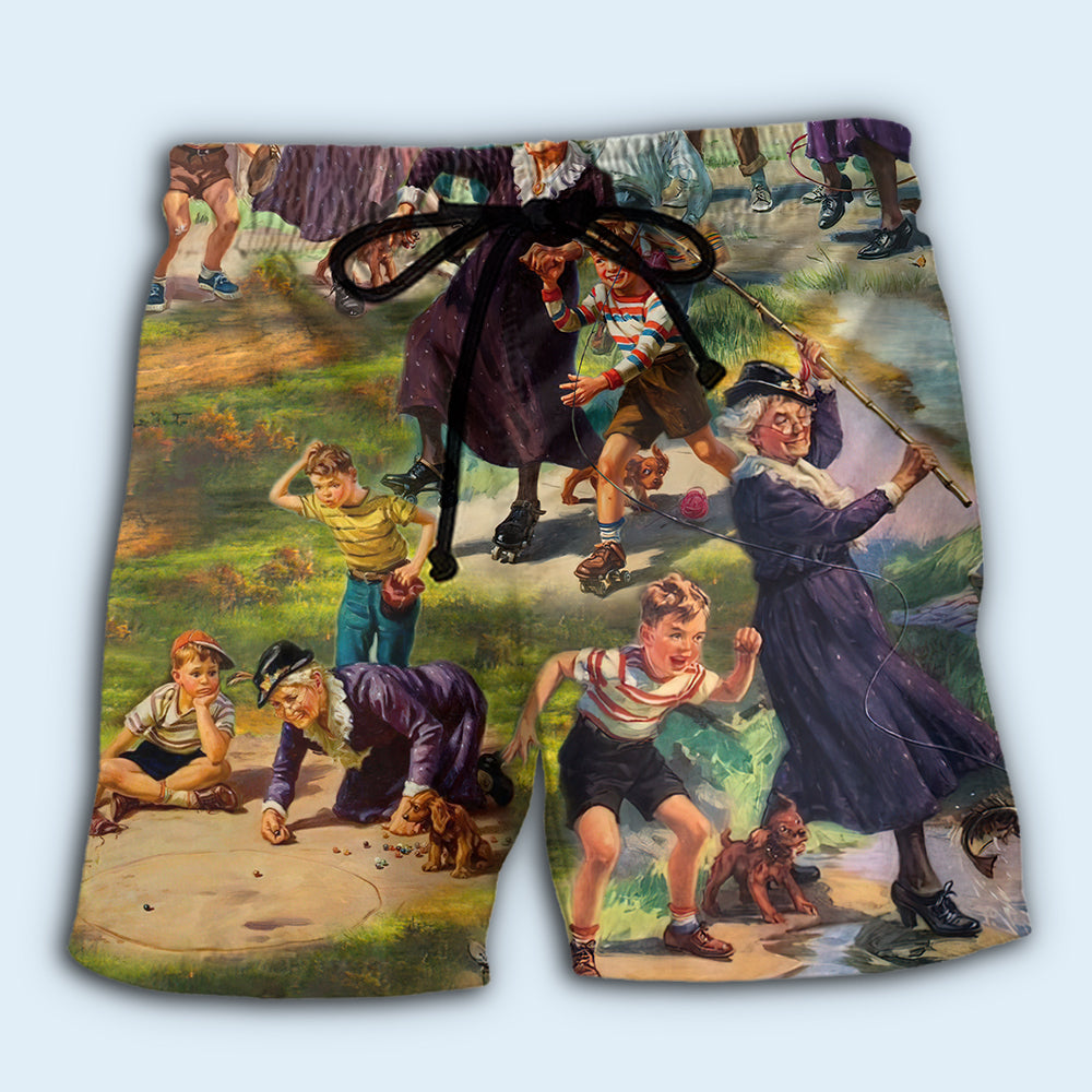 Grandma Playing With Grandson Beach Shorts Pattern View For Relaxed Vacation Styling