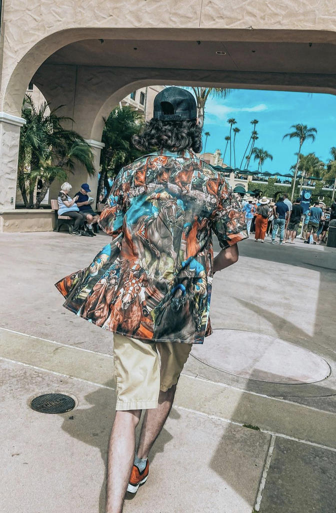 Colorful Horse Racing Hawaiian Shirt Pattern Detail For Vacation Travel And Daily Wear