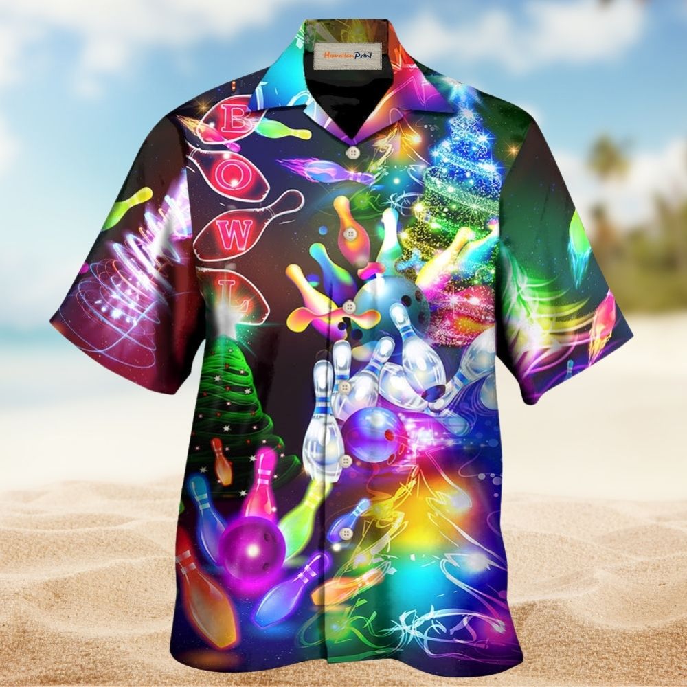Festive Christmas Hawaiian Shirt Pattern Detail For Warm Weather Events