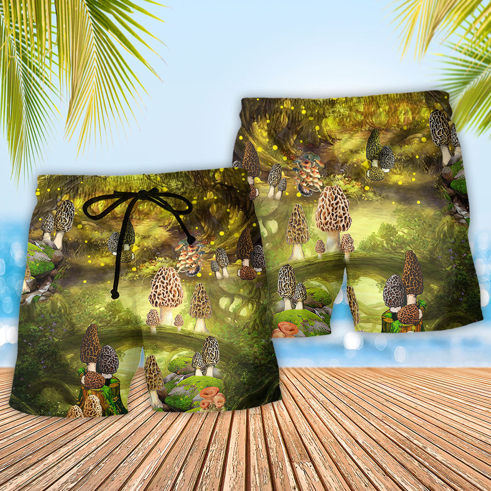 Bohemian Mushroom Beach Shorts Pattern Detail For Weekend Travel And Flexible Everyday Wear