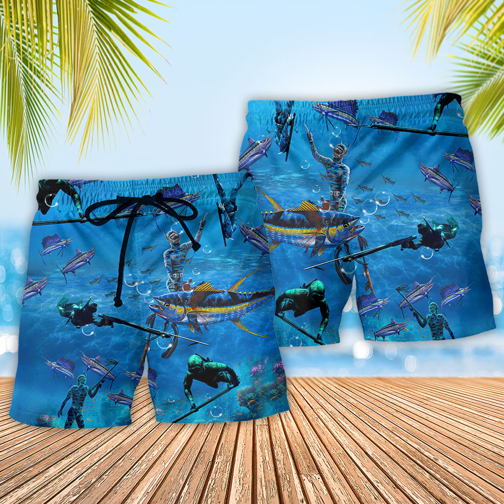 Blue Ocean Discovery Beach Shorts Pattern Detail For Cruise Vacations And Flexible Everyday Wear