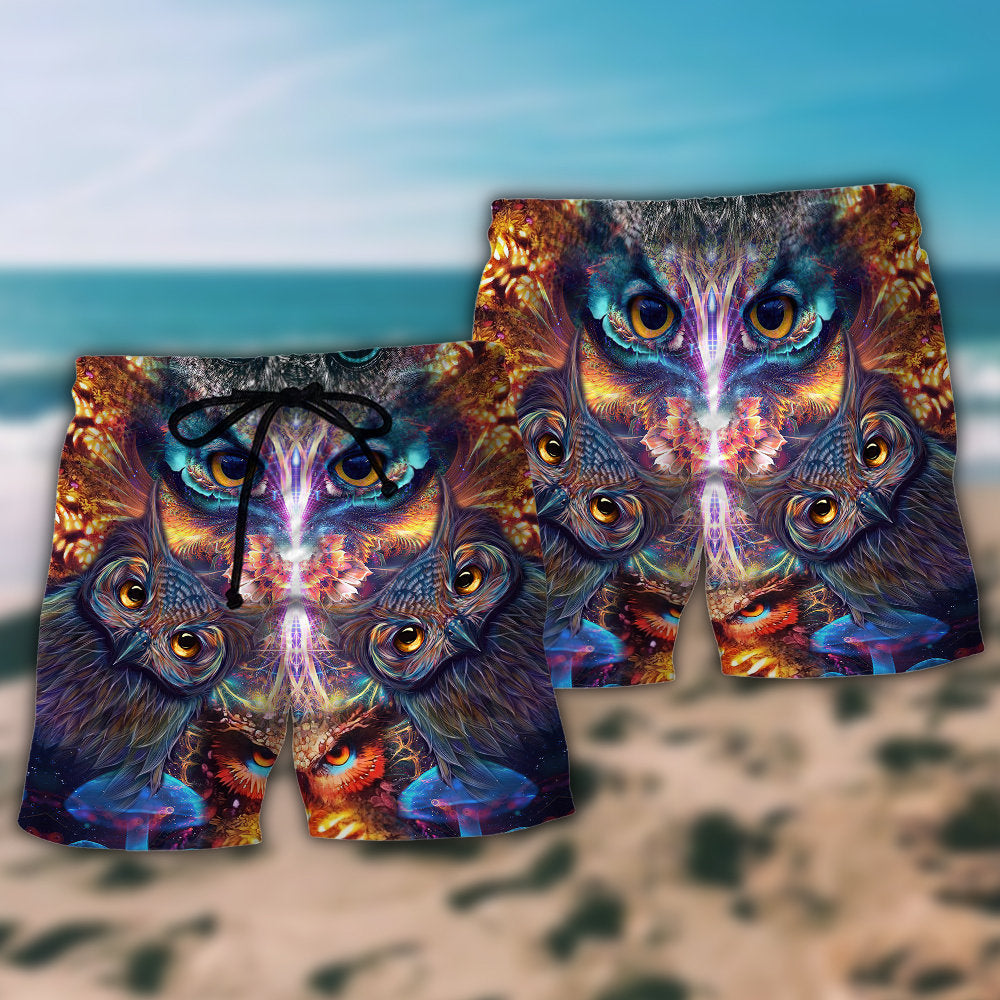 Fantasy Owl Eyes Beach Shorts Pattern Detail For Coastal Leisure And Everyday Comfort