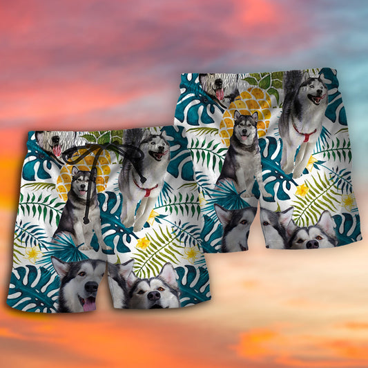 Husky Tropical Leaf Floral Beach Shorts Pattern View For Coastal Holidays And Casual Activities