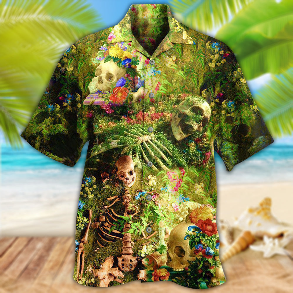 Floral Skull Hawaiian Shirt With Tropical Pattern For Beach Parties Vacation Travel And Relaxed Casual Style
