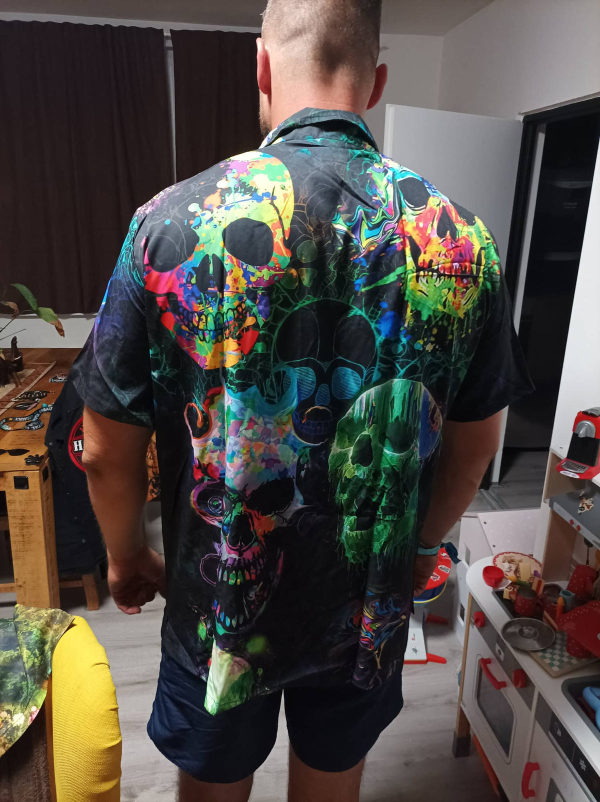 Green Skull Hawaiian Shirt With Detailed Graphic For Resort Travel Summer Outings And Casual Gatherings