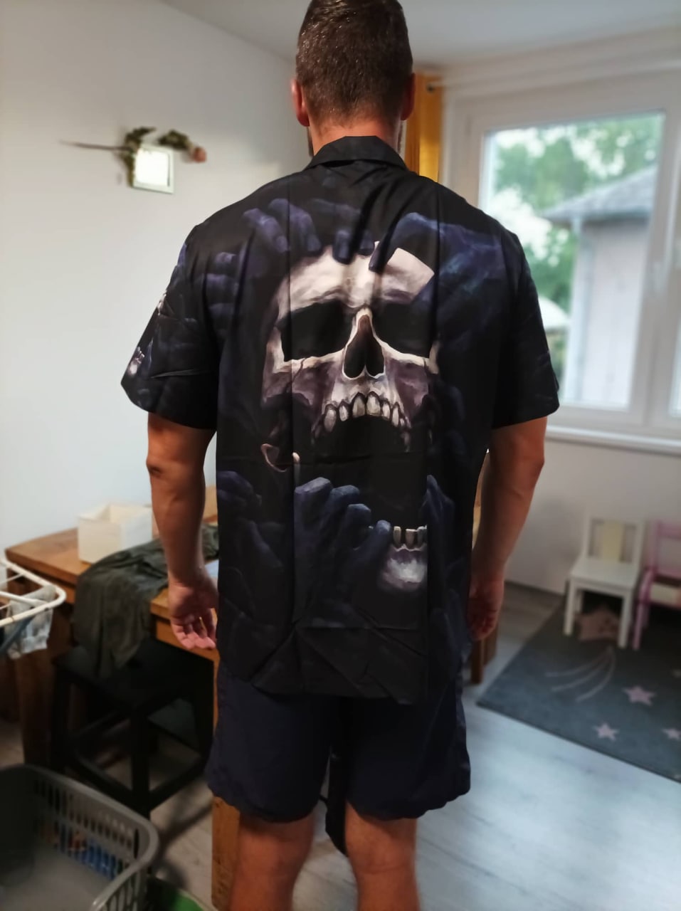 Skull Hawaiian Shirt With Detailed Graphic For Tropical Holiday Resort Parties And Everyday Style