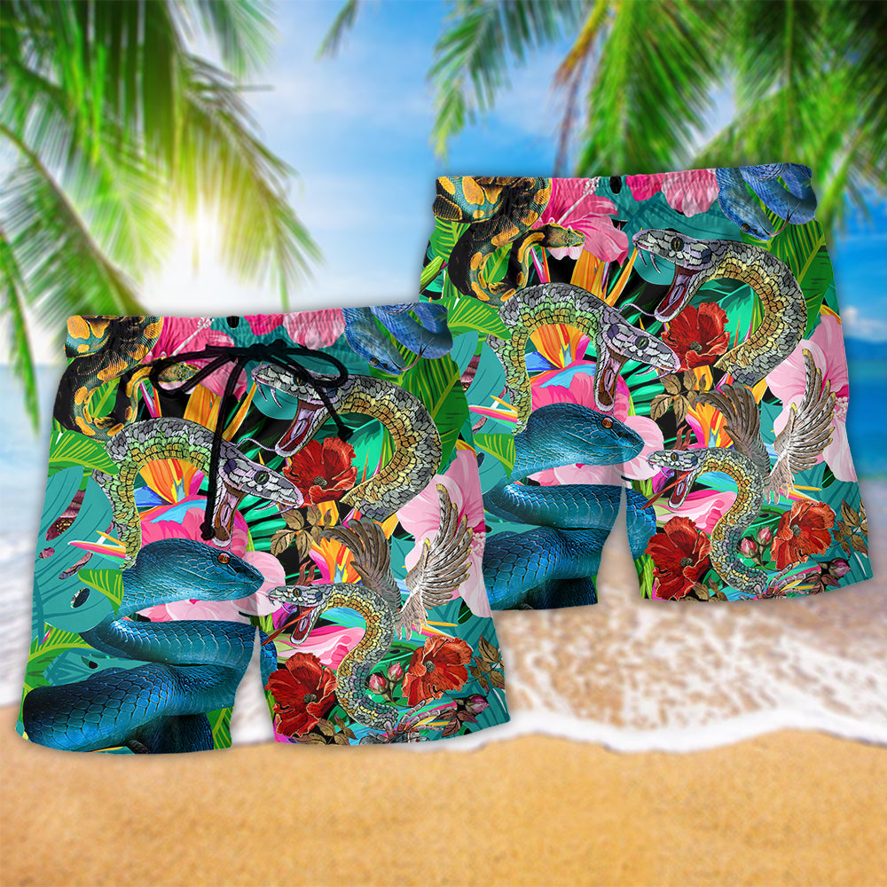Snake Seasonal Warning Beach Shorts Pattern Detail For Casual Outings And Distinctive Seasonal Style