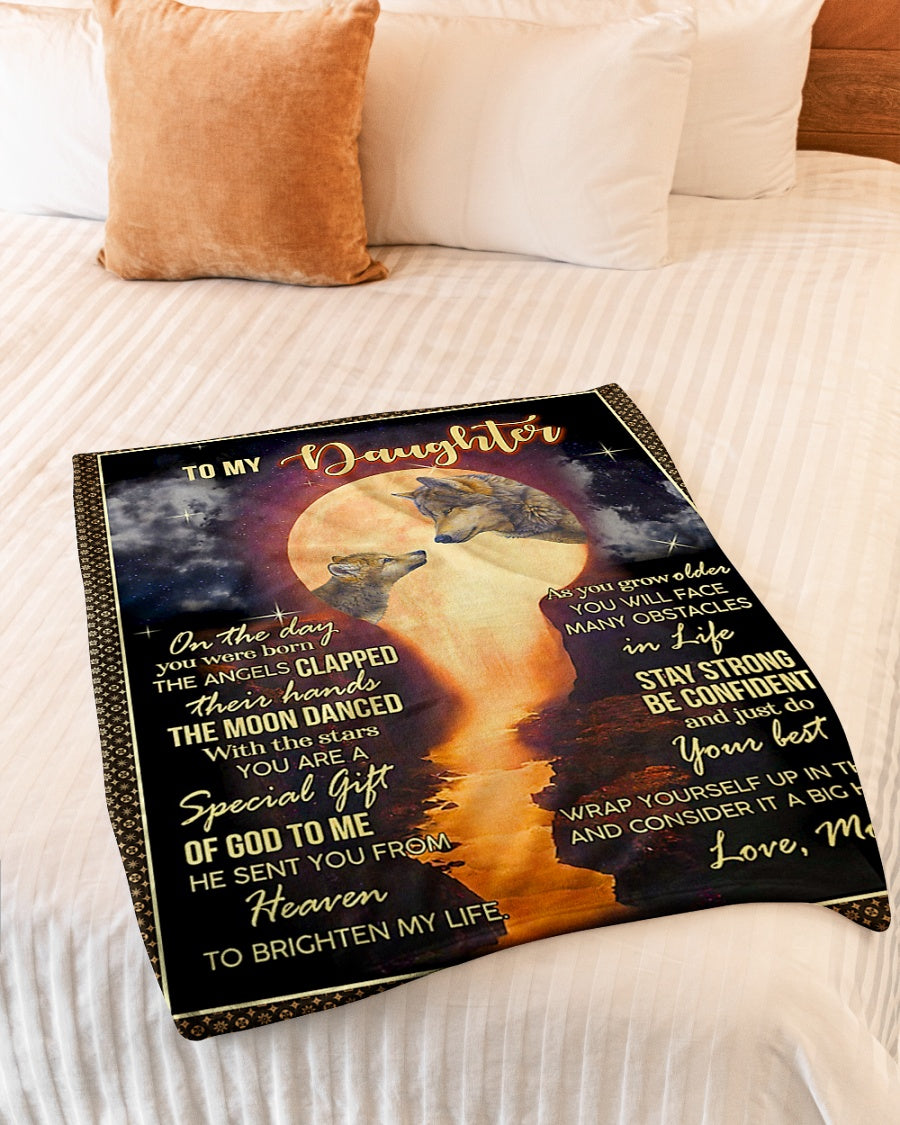 Wolf Stay Strong Be Confident Daughter Gift Flannel Blanket For Cozy Bedroom Sofa Decor